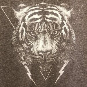 NWOT Women's M Graphic Tiger Tank